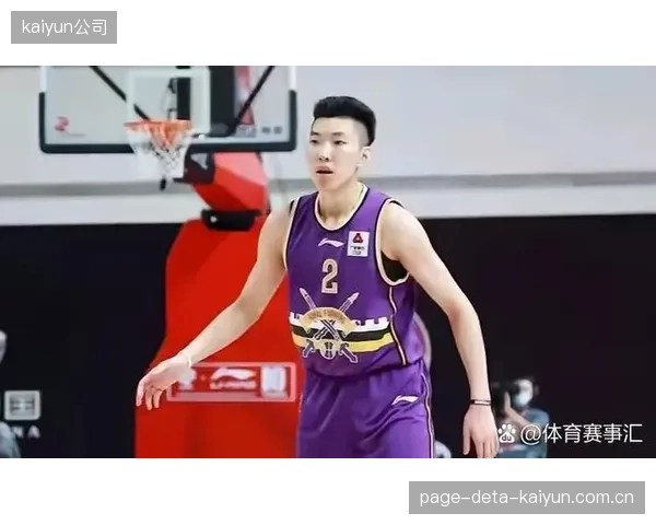 郭士强重点考察新生代控卫,廖三宁有望凭借突破能力进入轮换阵容。 郭士强重点考察新生代控卫,廖三宁有望凭借突破能力进入轮换阵容。